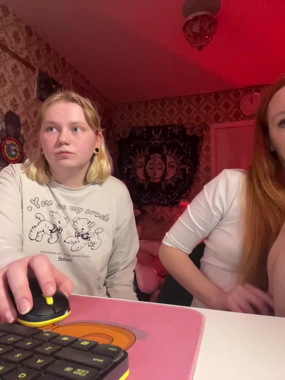 Radiants2 Live Sex December 13, 2025