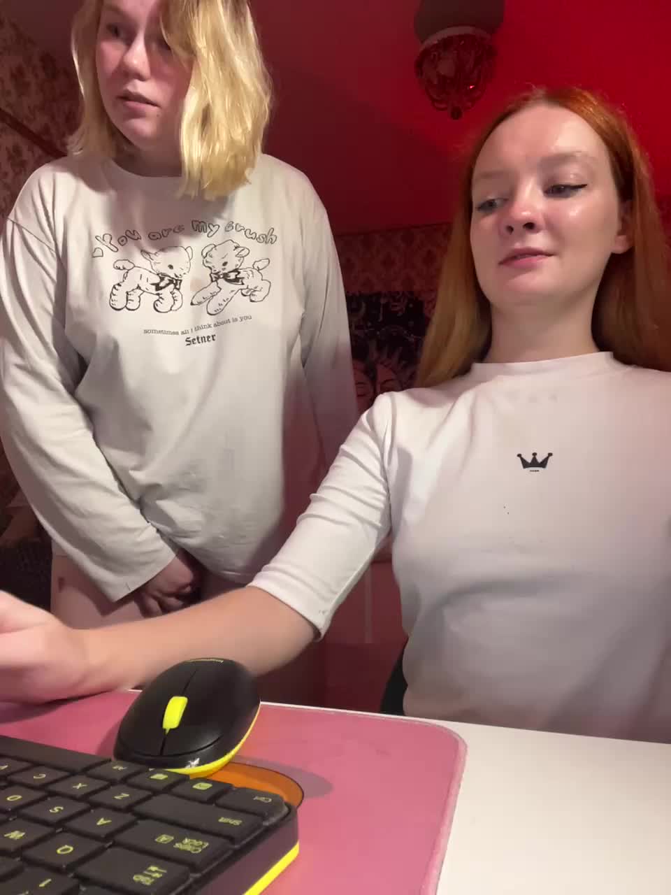 Radiants2 Live Sex December 13, 2025