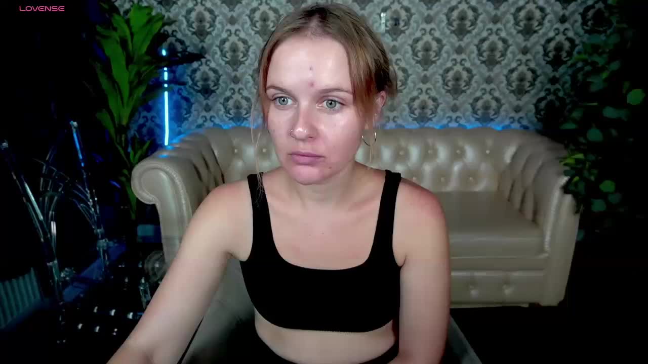 MaribelRiver Live Sex December 13, 2025