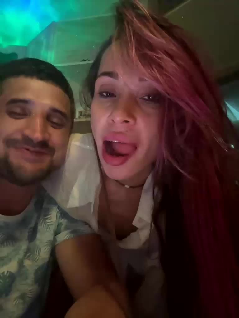 VIP17CoupleDream Live Sex December 17, 2025