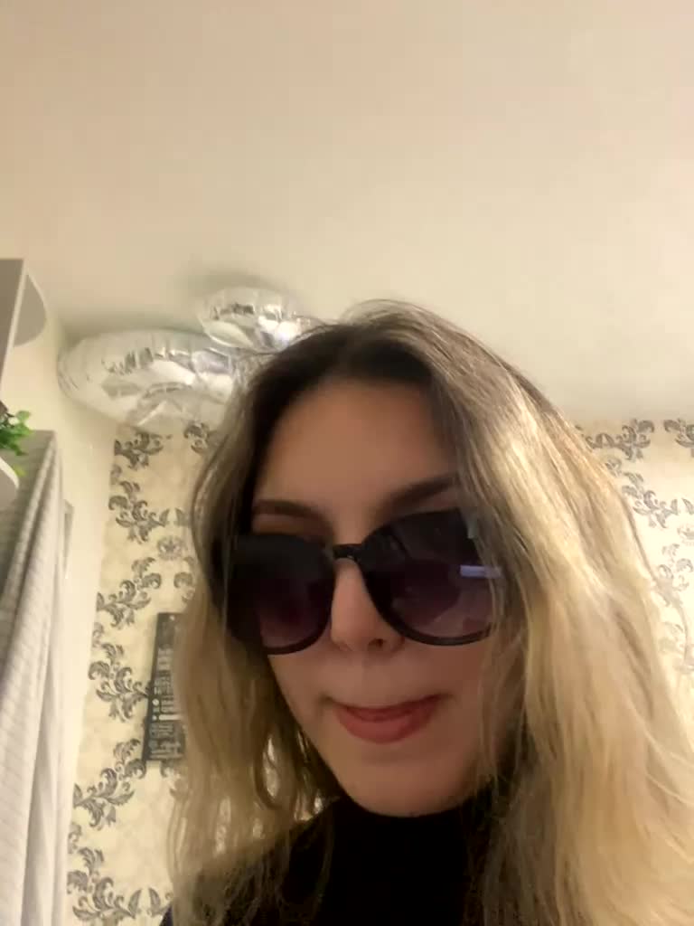 JULIE21 Live Sex December 13, 2025