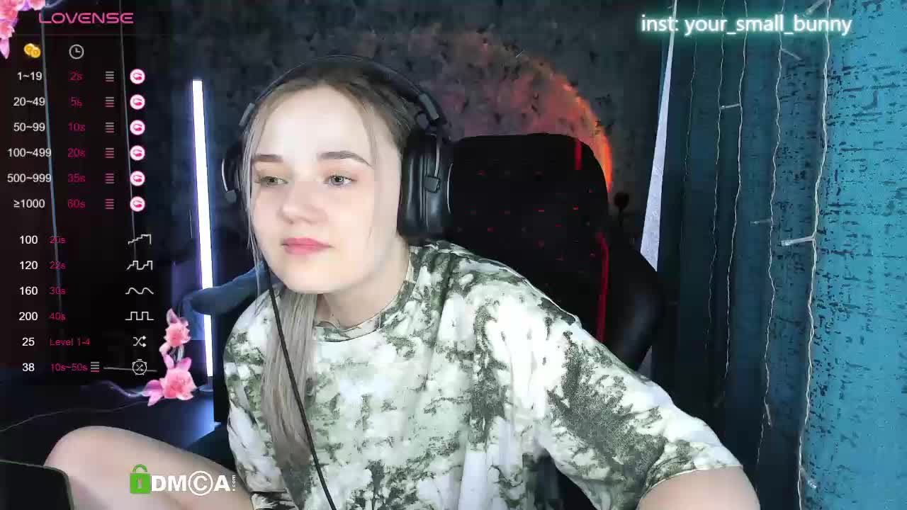 your-small-bunny Live Sex December 17, 2025