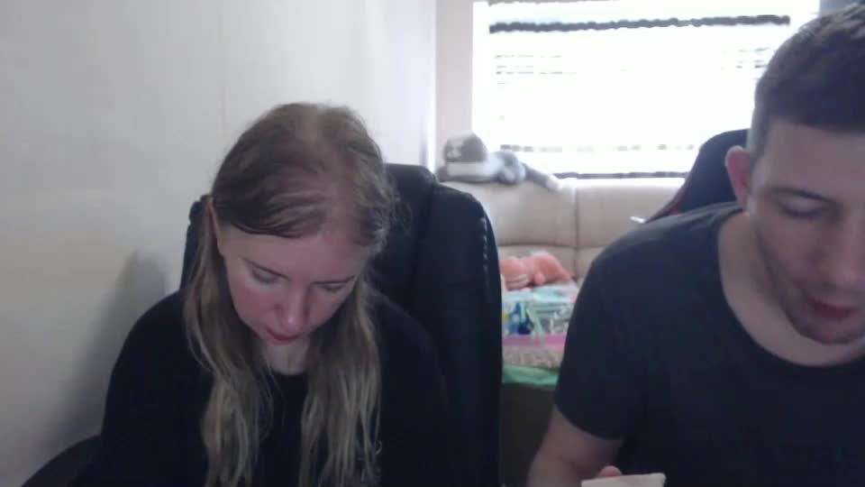 jenisandpeter Live Sex December 19, 2025