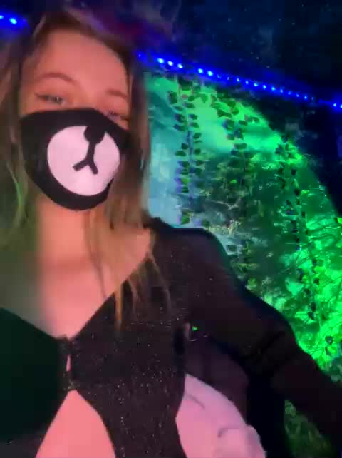 -Summer- Live Sex December 17, 2025