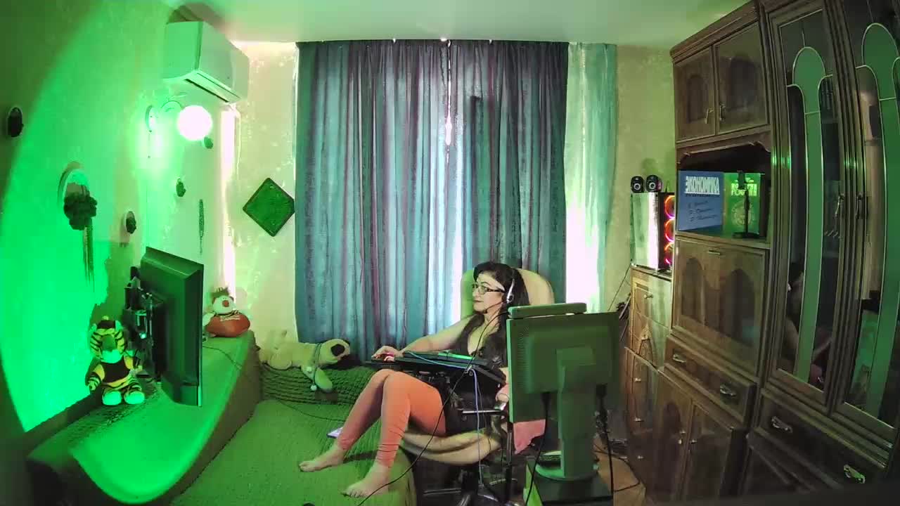 Infodar Live Sex December 18, 2025