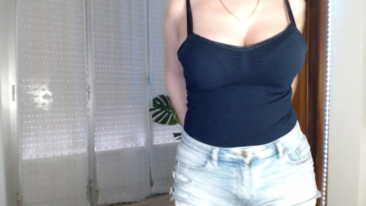 Alina-Lovely Live Sex December 14, 2025