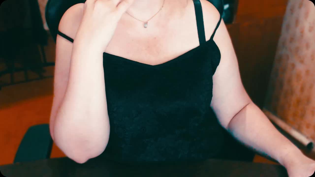 Alisa1917 Live Sex December 17, 2025