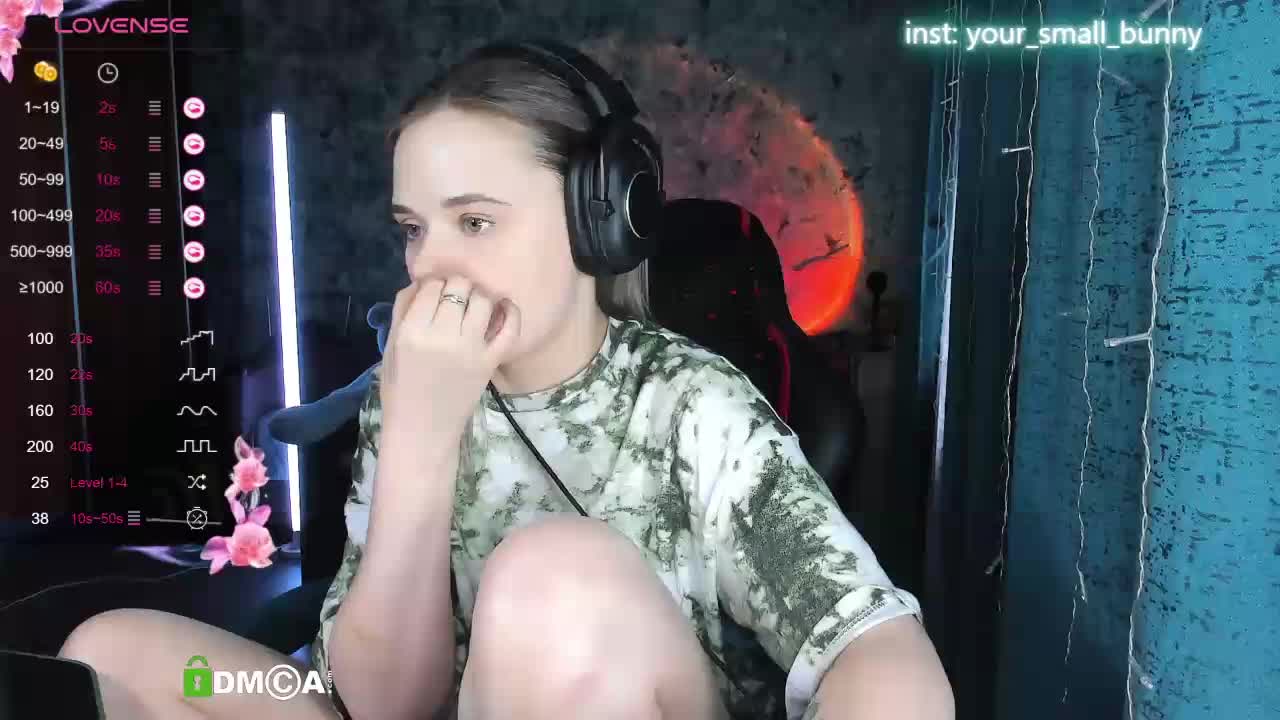 your-small-bunny Live Sex December 17, 2025