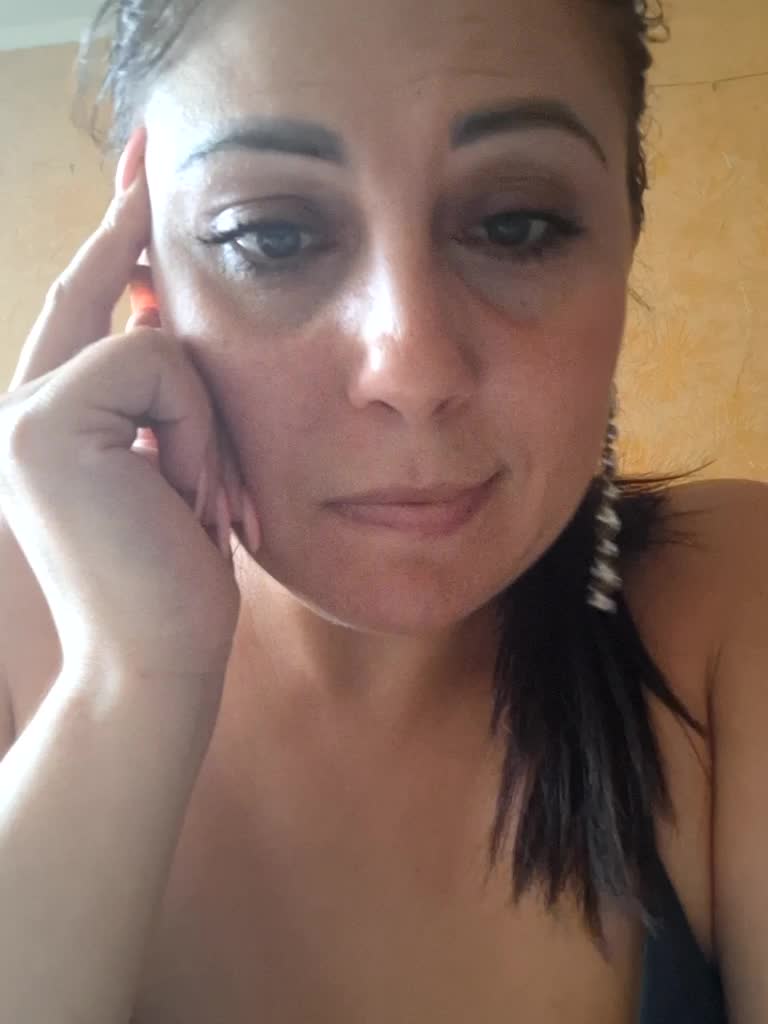 AmyRoses Live Sex December 18, 2025