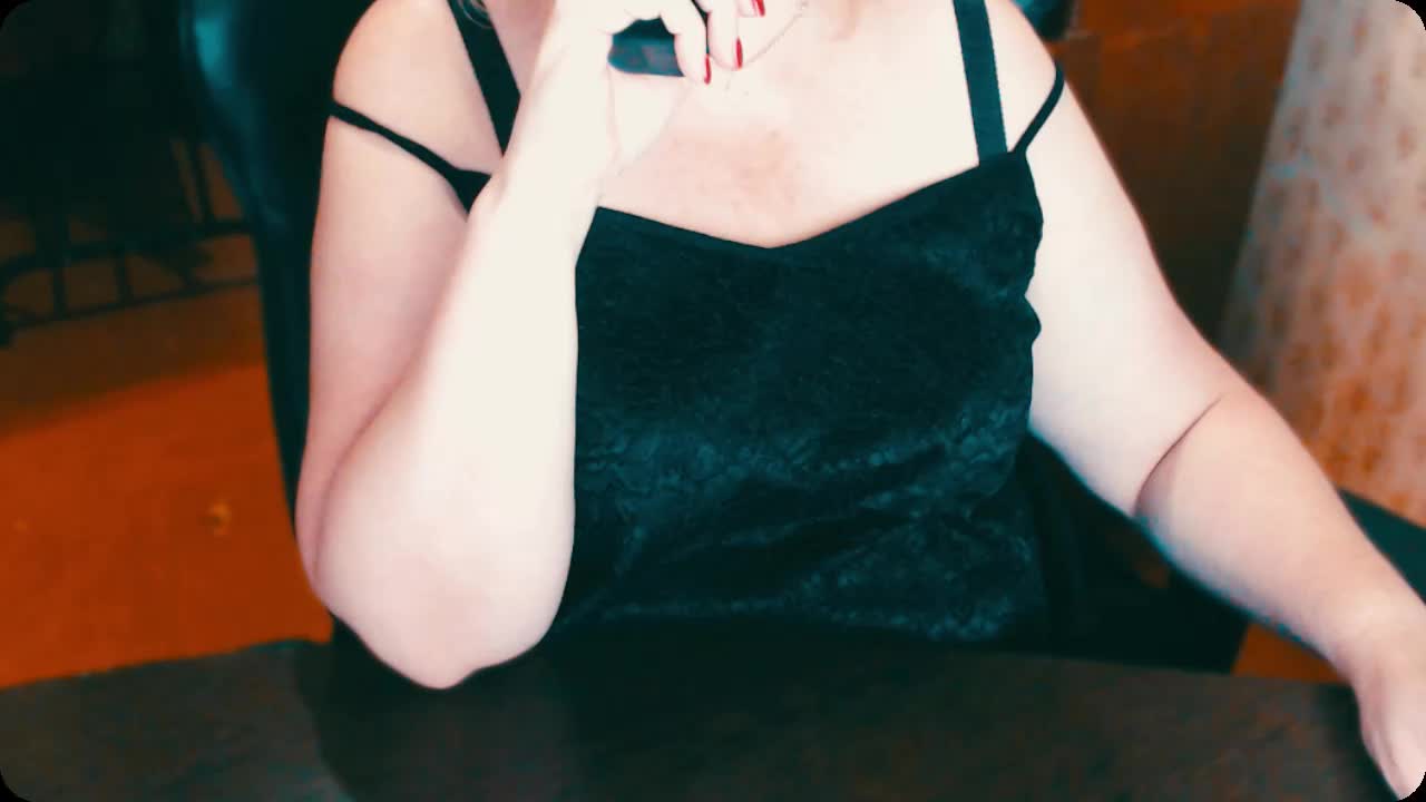 Alisa1917 Live Sex December 17, 2025