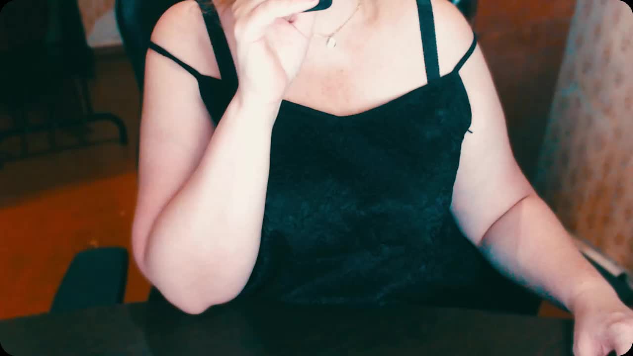 Alisa1917 Live Sex December 17, 2025