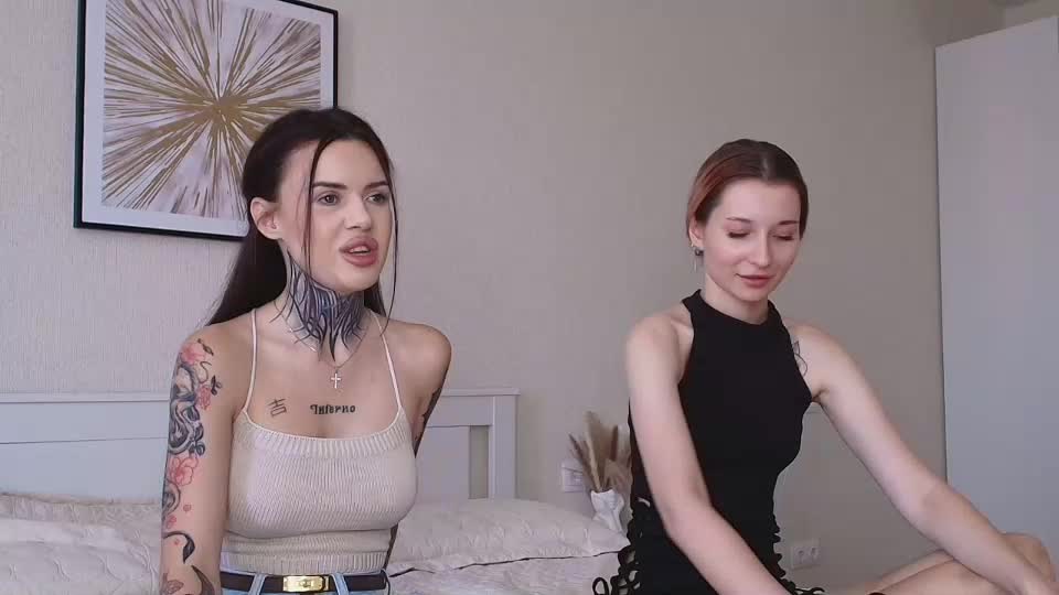 caressyourself Live Sex December 17, 2025