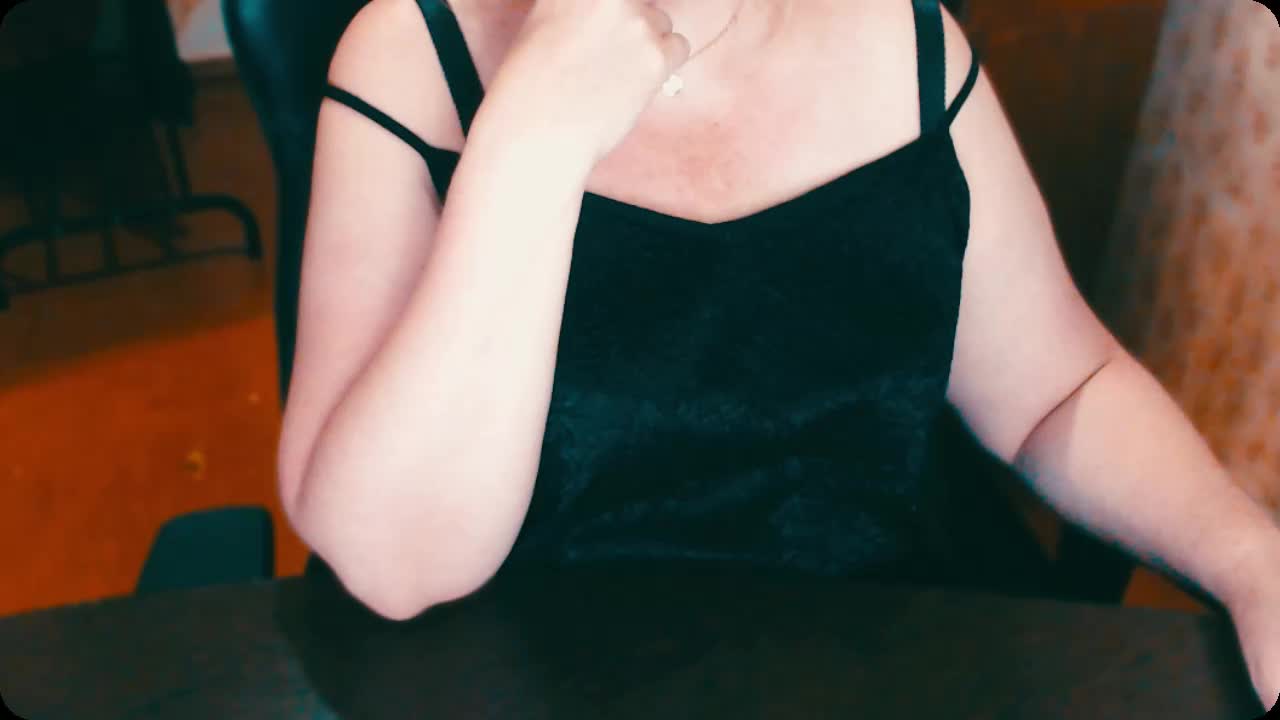 Alisa1917 Live Sex December 17, 2025