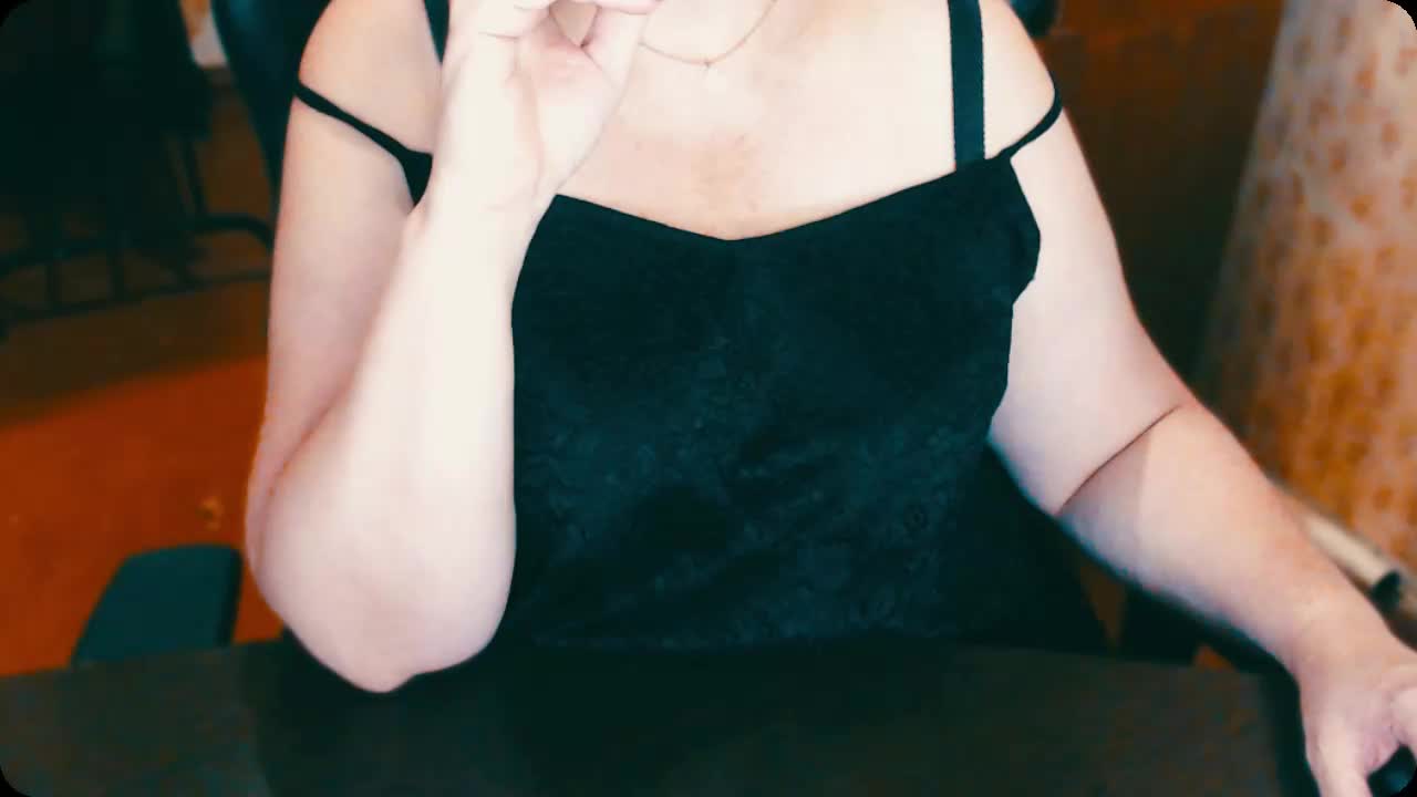 Alisa1917 Live Sex December 17, 2025