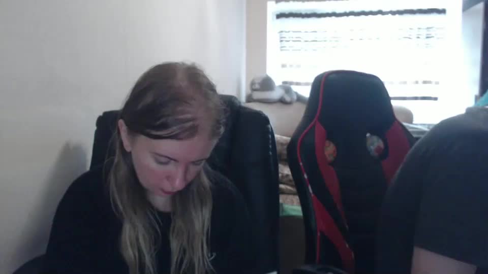 jenisandpeter Live Sex December 19, 2025