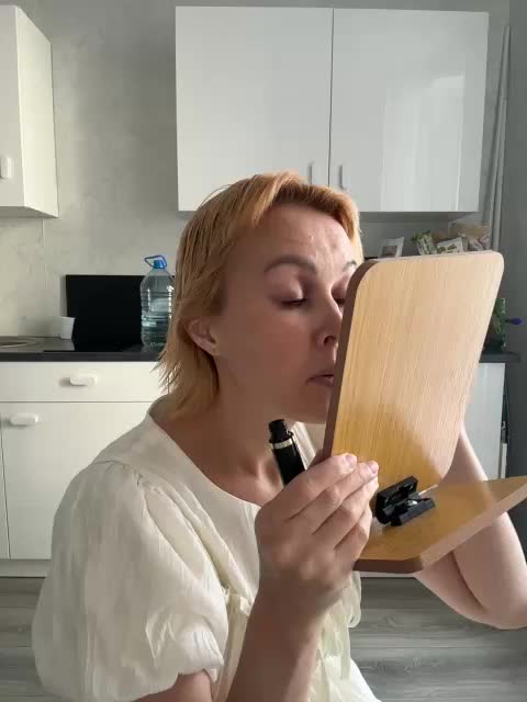 vik77777A Live Sex December 17, 2025