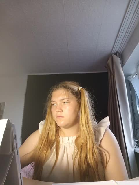 Kakdelaman Live Sex December 14, 2025