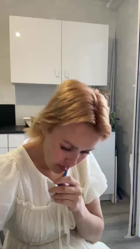 vik77777A Live Sex December 17, 2025