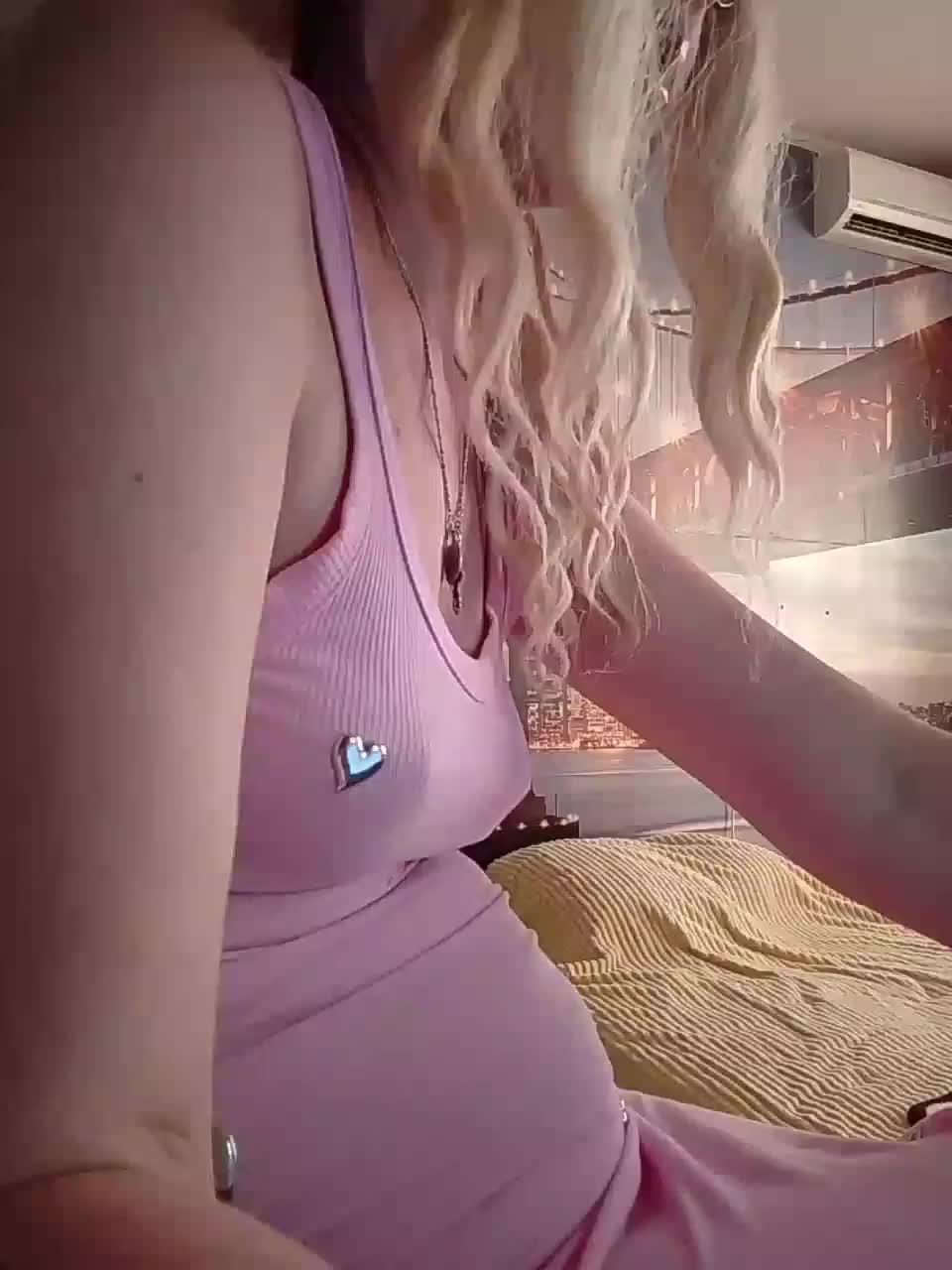 MoniKkkkkkkkkk Live Sex 2025.09.01