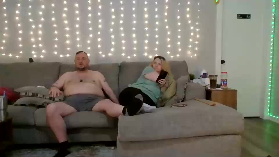 victoriaandjesse Live Sex December 18, 2025