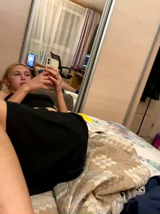lina_wap Live Sex December 19, 2025