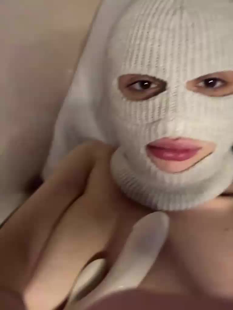 Bitttccchhh Live Sex December 14, 2025