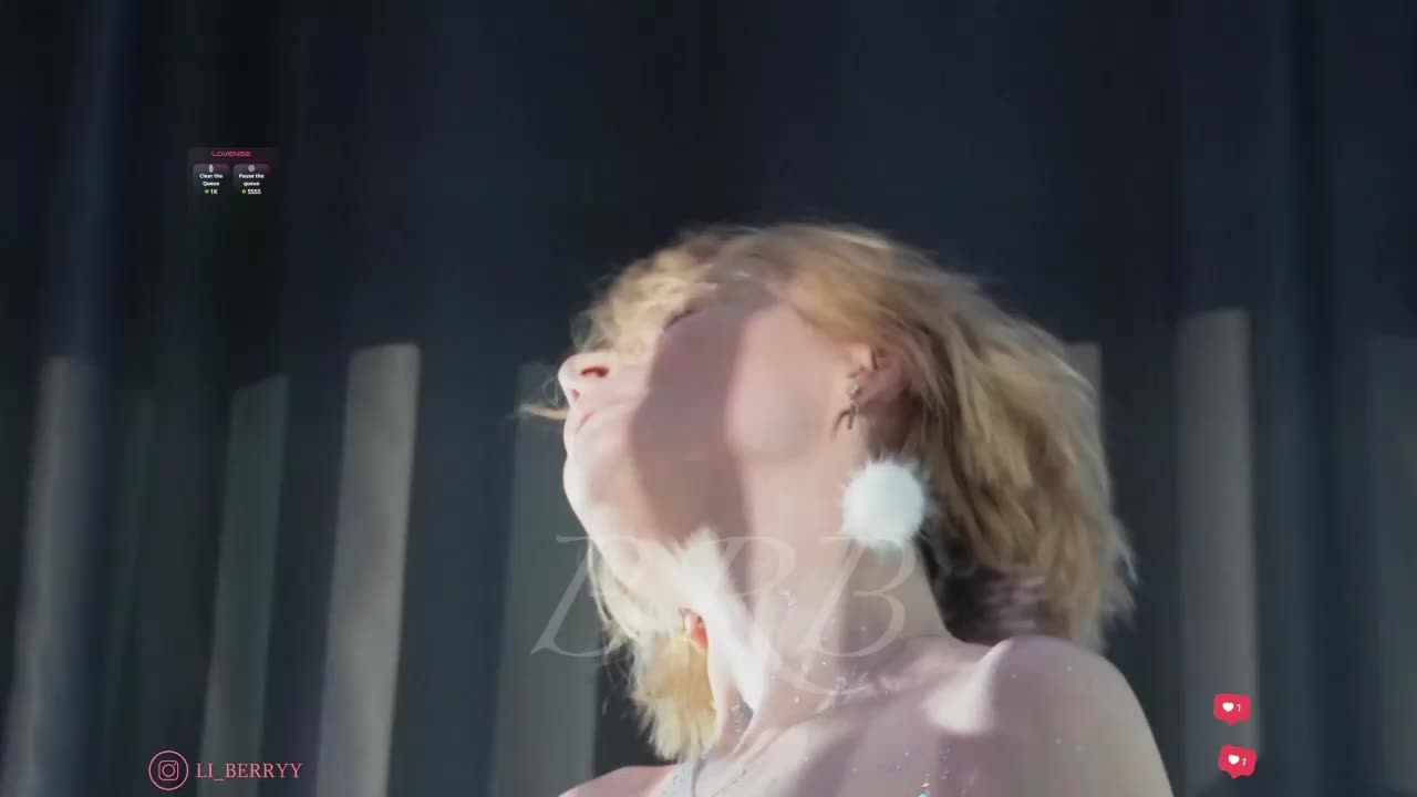 Li_Berry Live Sex December 14, 2025