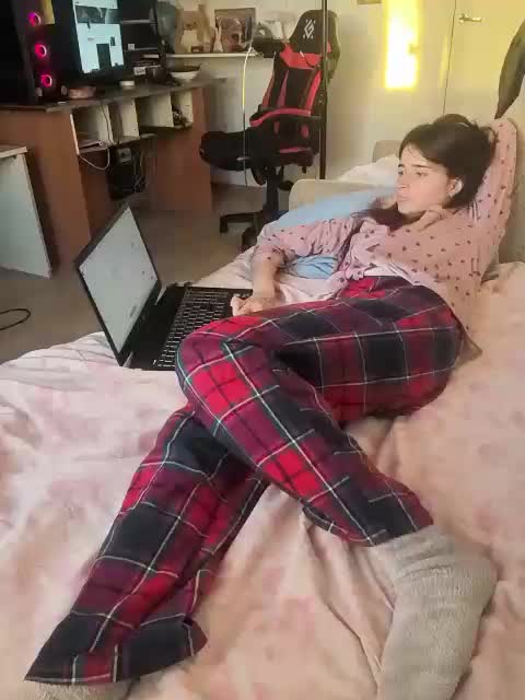 bonniewoods23 Live Sex December 14, 2025