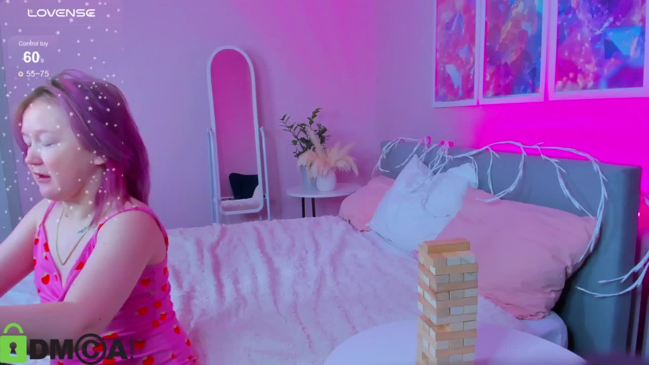 Sara-Moor Live Sex December 17, 2025