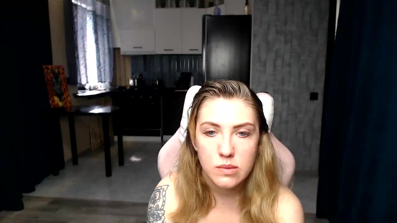 Regimasmile Live Sex December 14, 2025