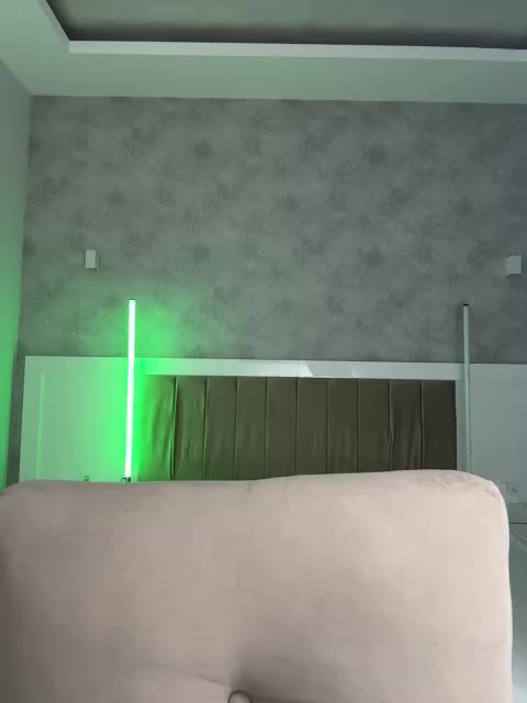 -Nezukoo- Live Sex December 18, 2025