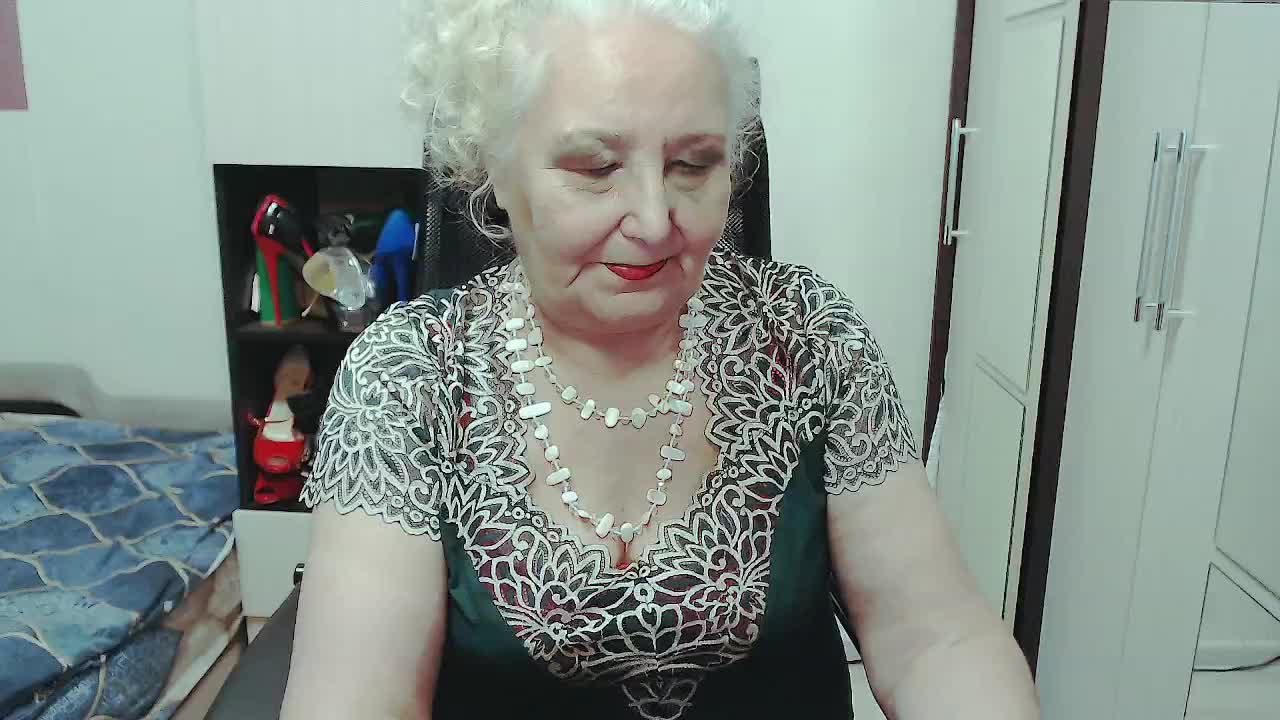 GrannyWants Live Sex December 17, 2025