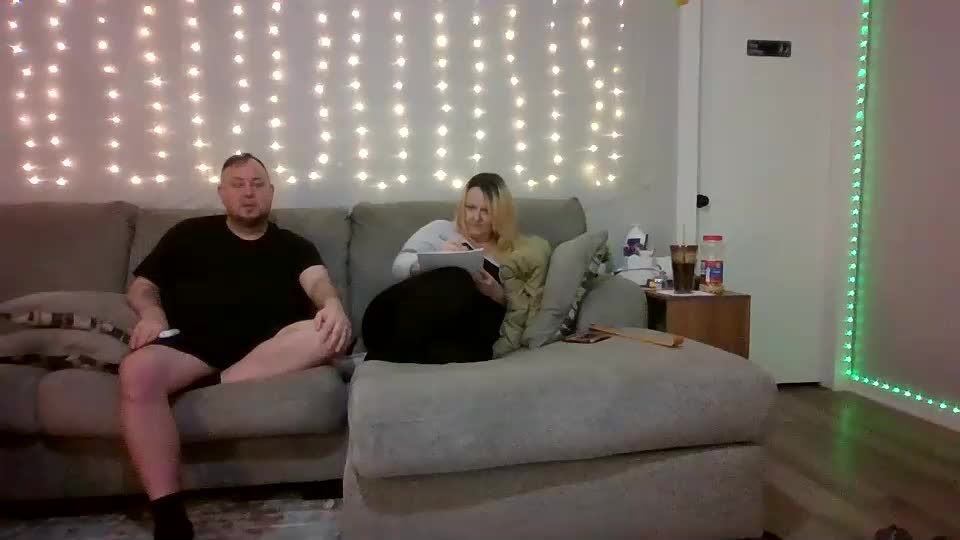 victoriaandjesse Live Sex December 18, 2025