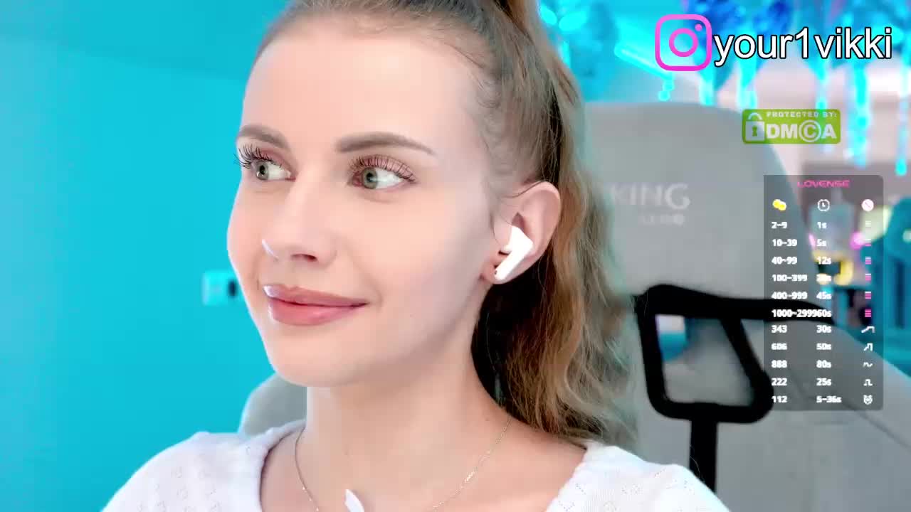 VikkiExtraCheese Live Sex December 18, 2025