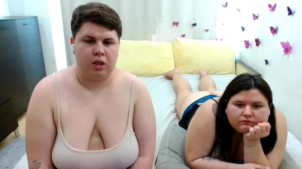 beckyandellen Live Sex December 18, 2025
