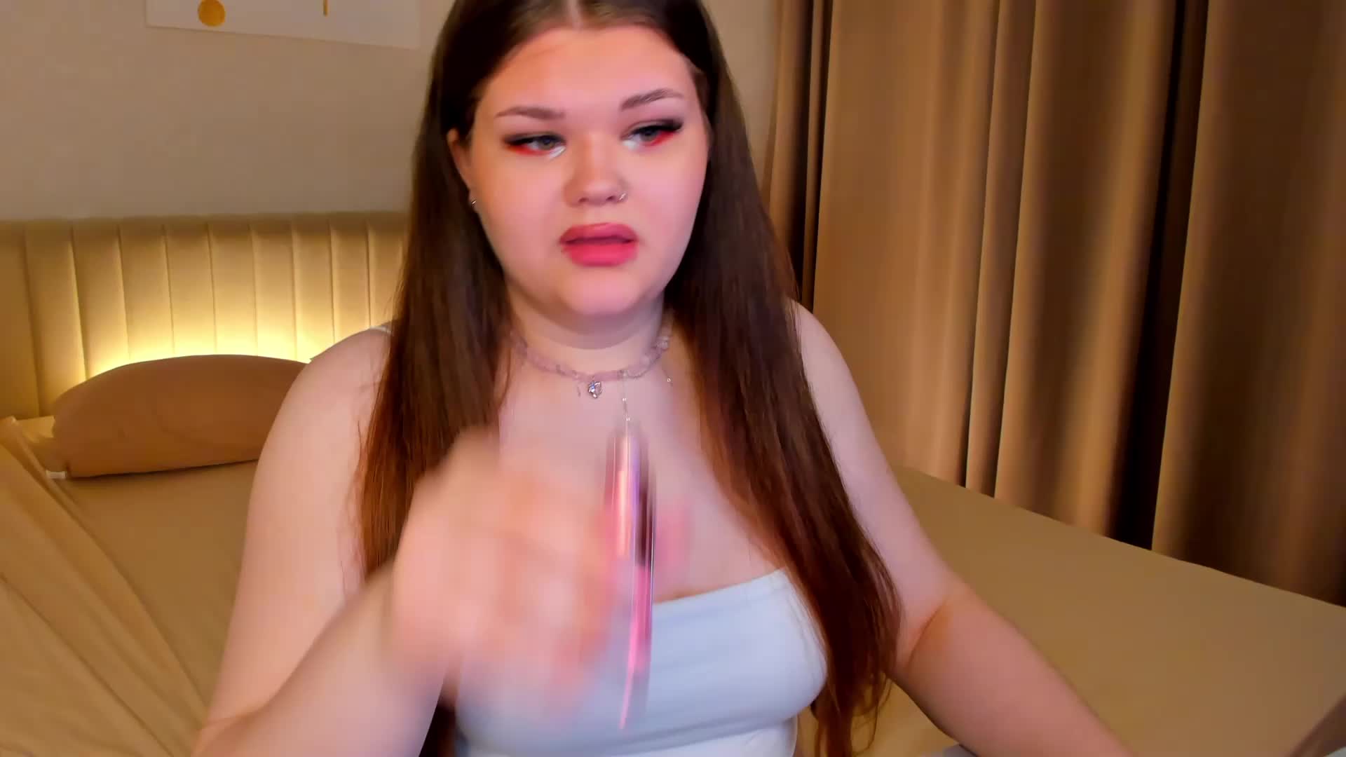 elle-one Live Sex December 13, 2025