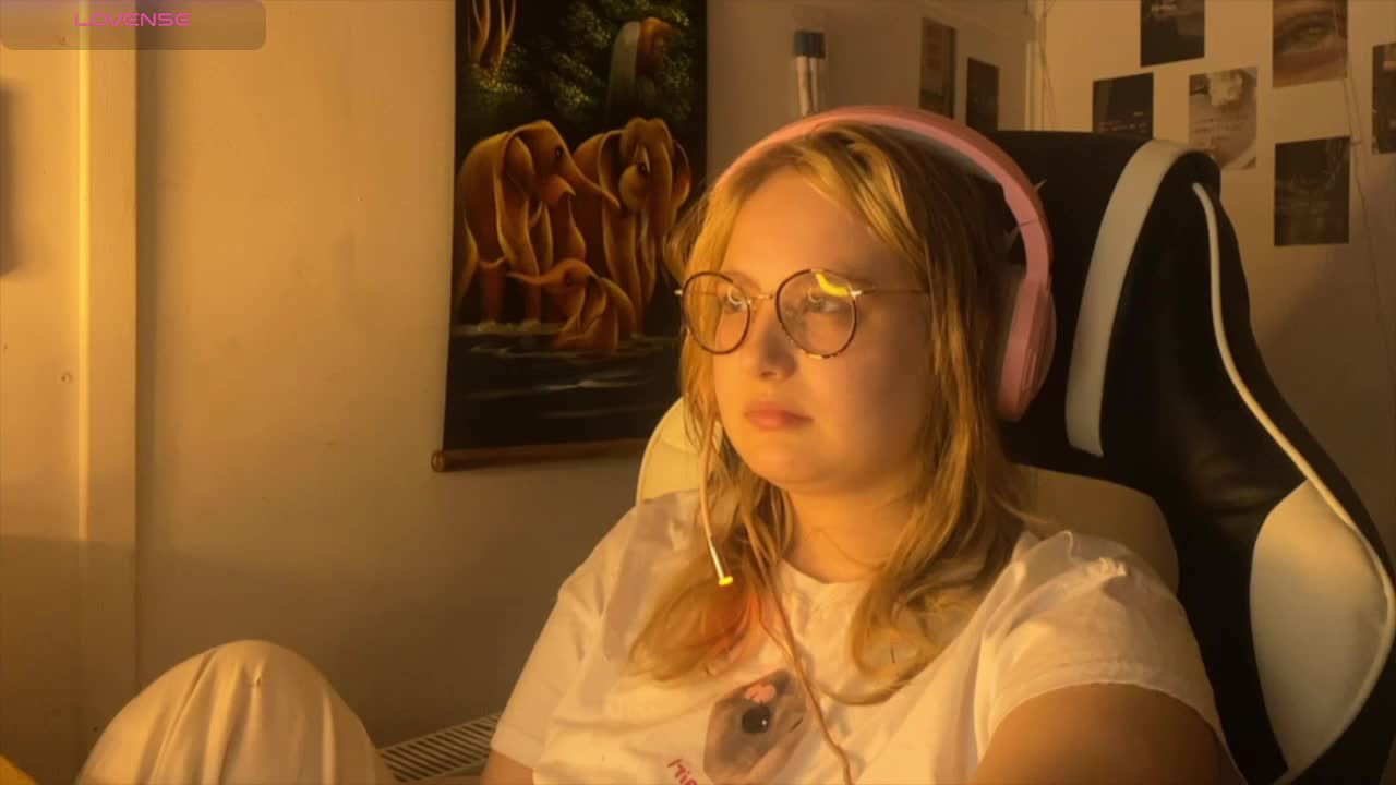 JacyWinslat Live Sex December 13, 2025