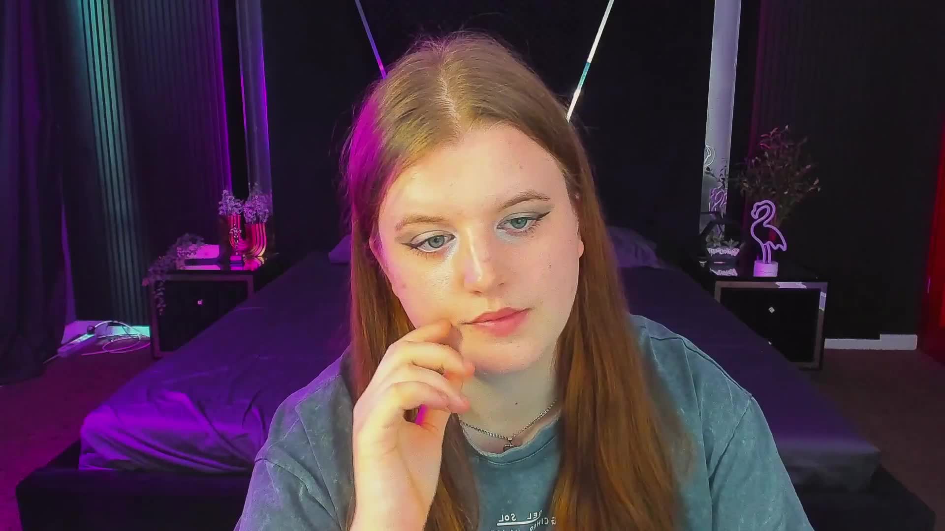 KristiMoons Live Sex December 14, 2025