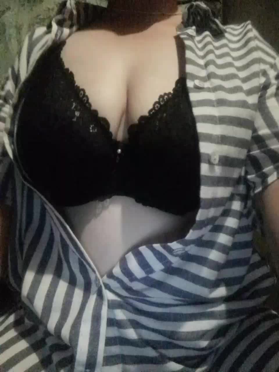 Iriska2025 Live Sex December 19, 2025