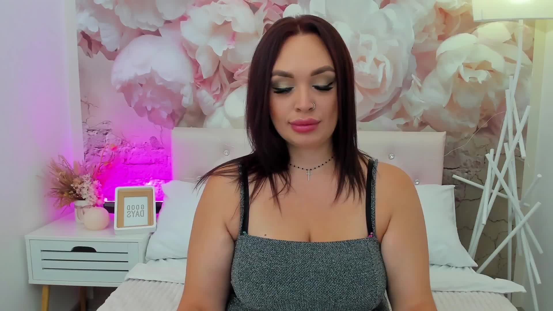 AndreaButt Live Sex December 18, 2025
