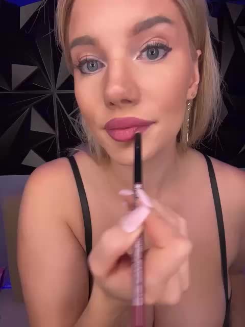 LYALAtop Live Sex December 17, 2025