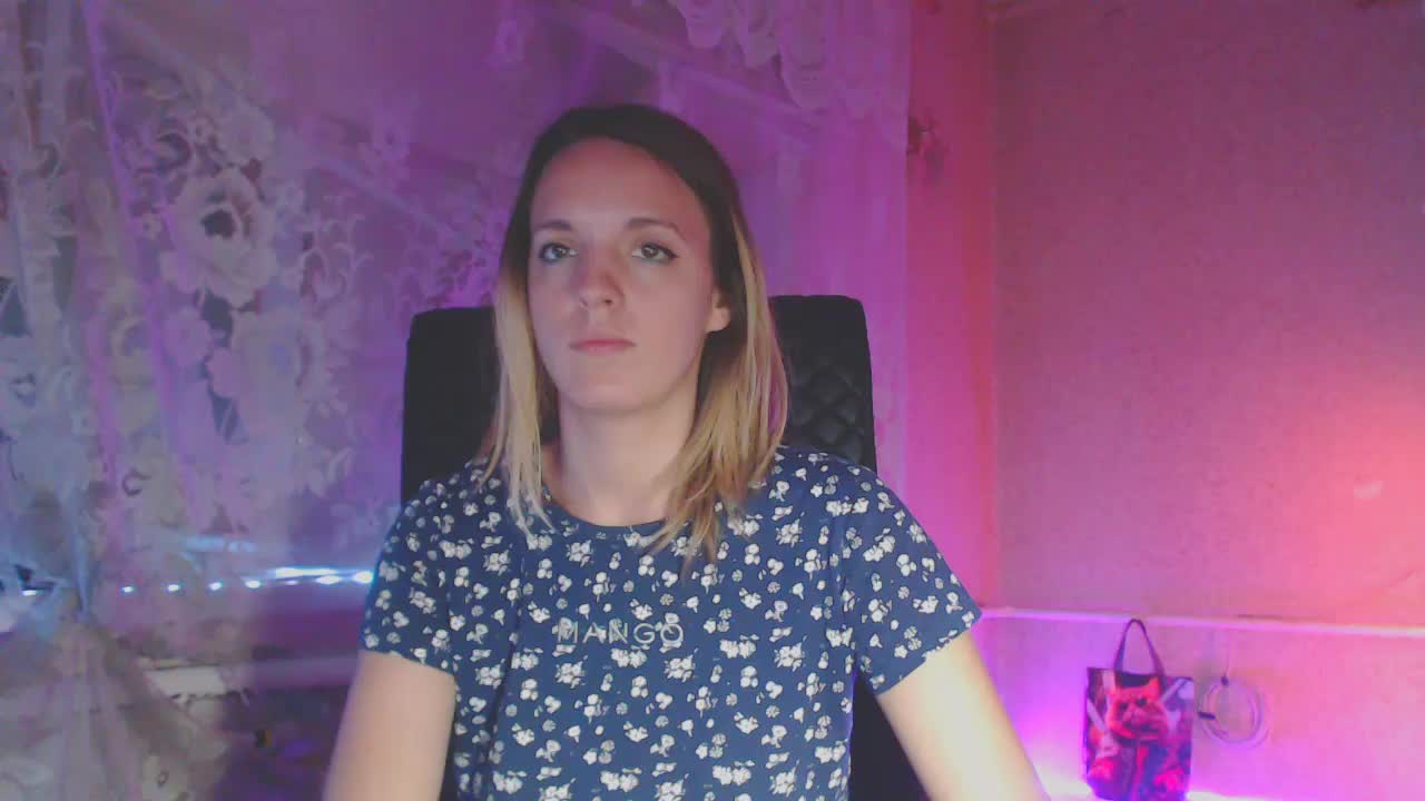 Babymuro4ka Live Sex December 17, 2025