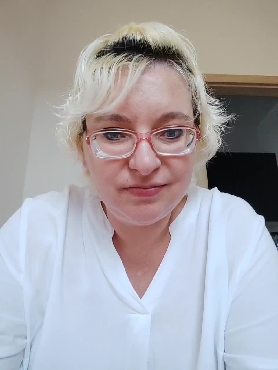 Vika211 Live Sex December 17, 2025