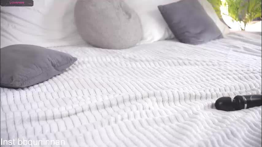 elwineasp Live Sex December 17, 2025