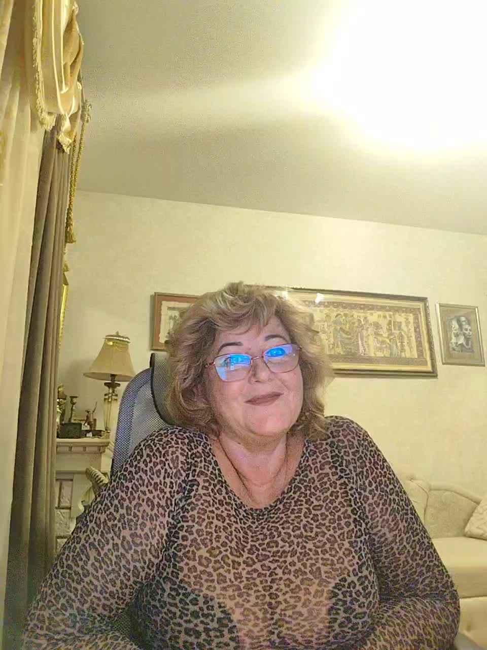 KarinkaSweet Live Sex December 14, 2025