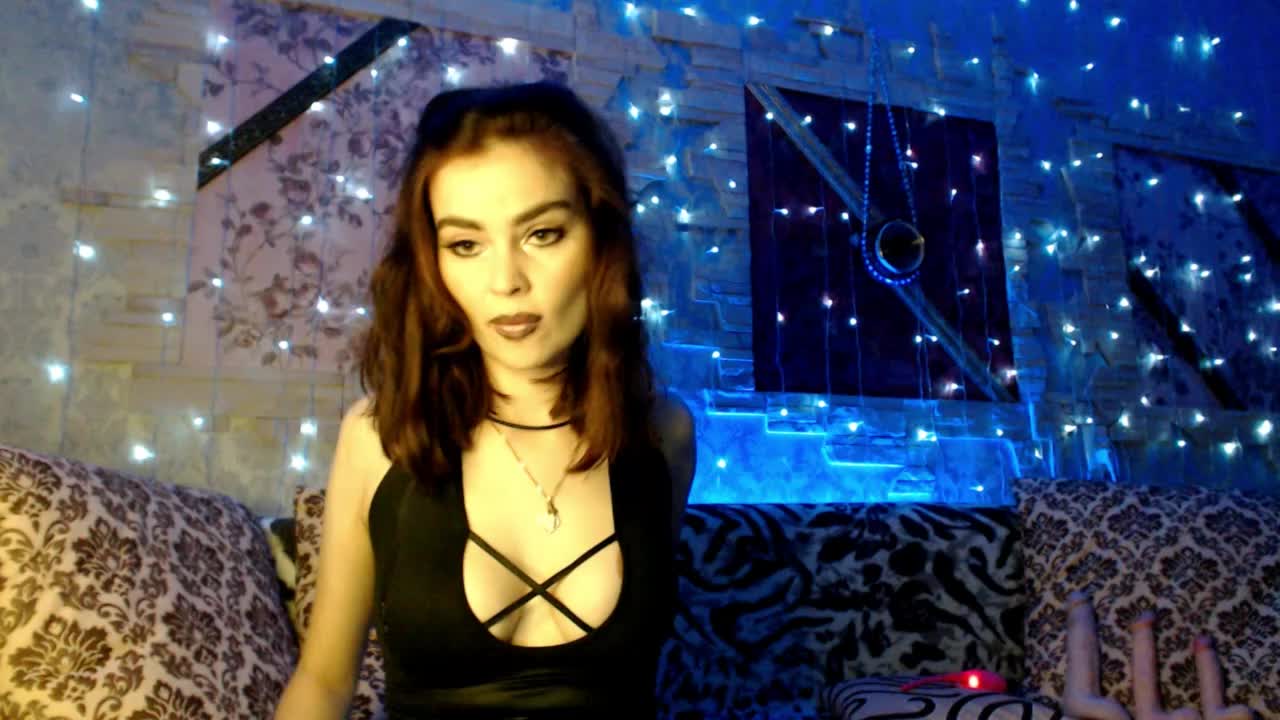 Tinellia Live Sex December 13, 2025