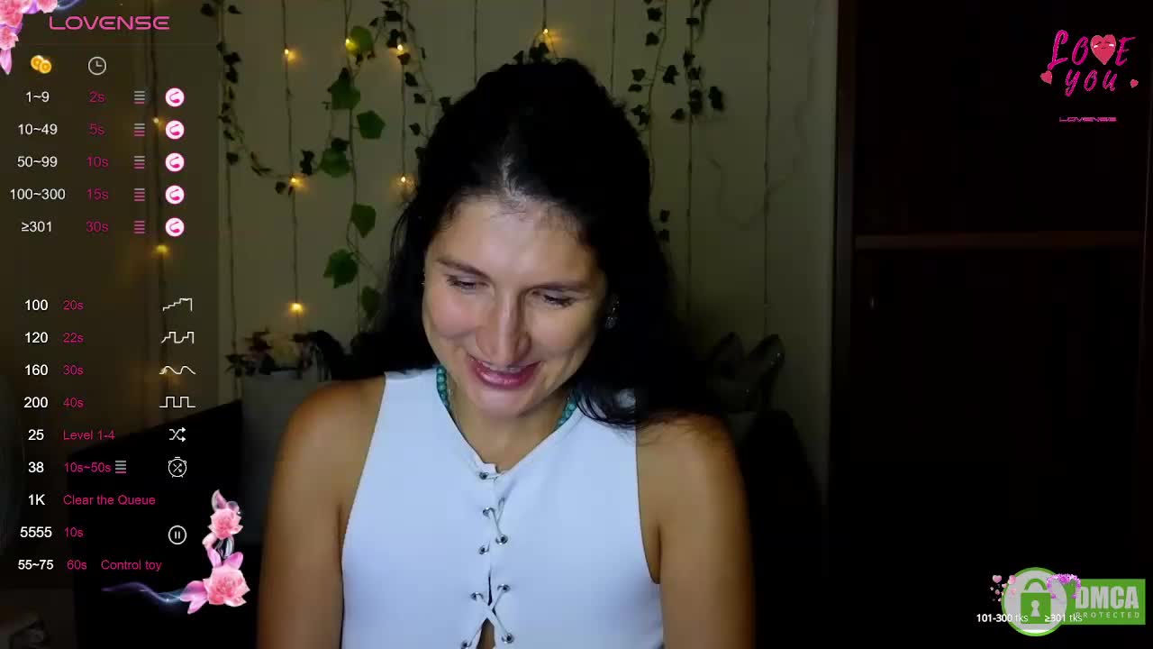 AliannaSoloKisses Live Sex December 14, 2025