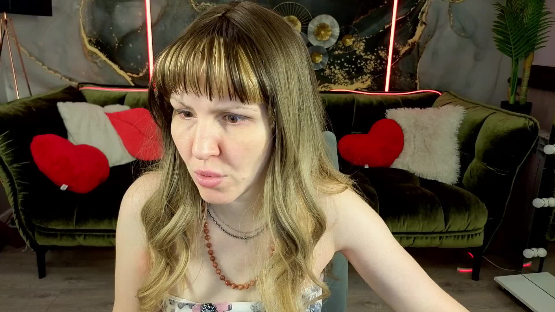 NatalyChanel Live Sex December 13, 2025