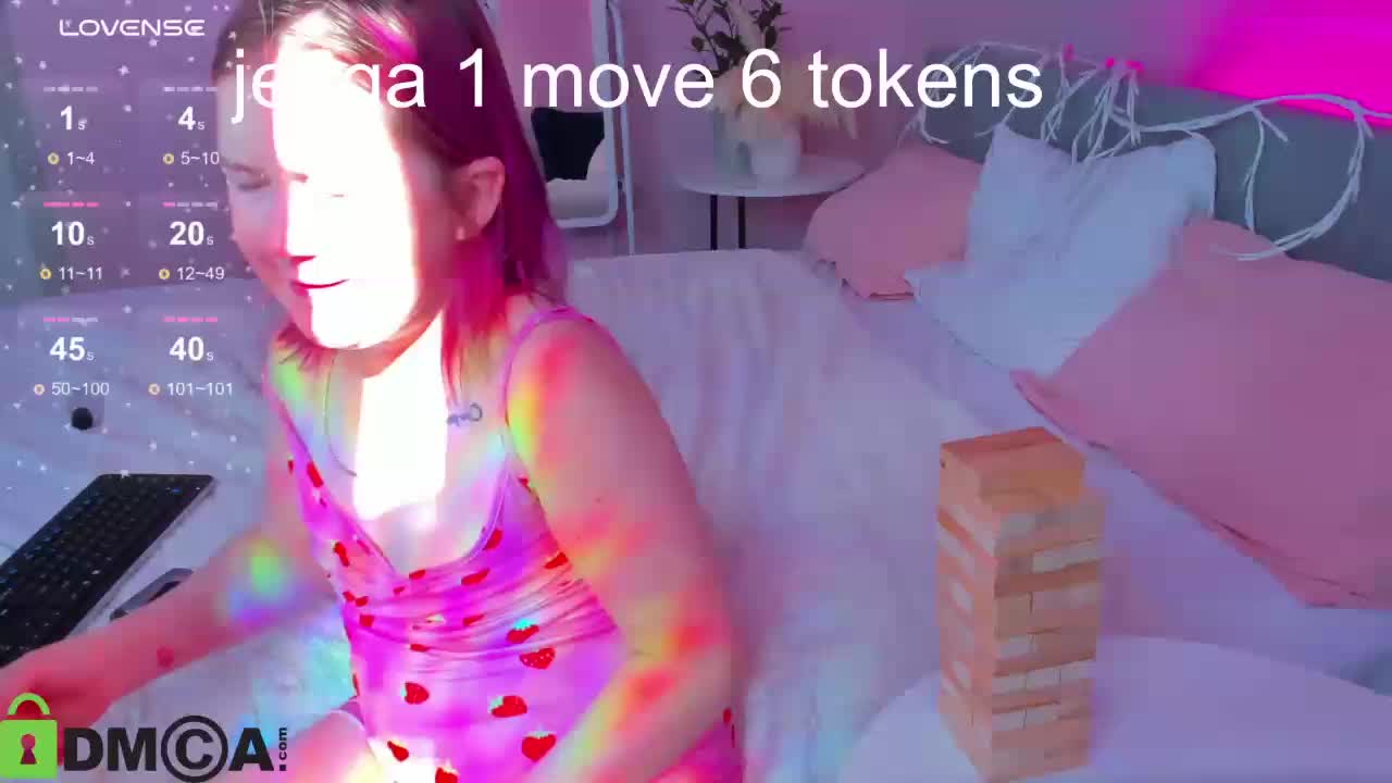 Sara-Moor Live Sex December 17, 2025