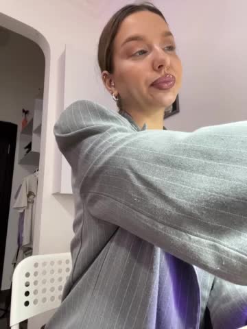 MistressX555 Live Sex December 17, 2025